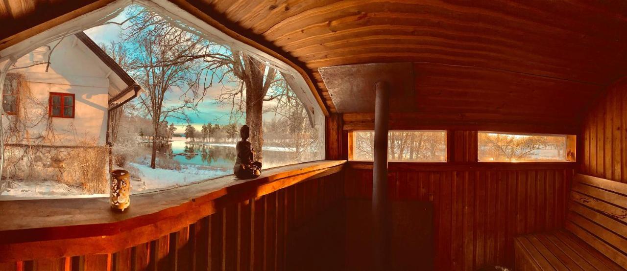 Romantic Spa Villa With Fireplace By The Lake Stjarnsund Dış mekan fotoğraf