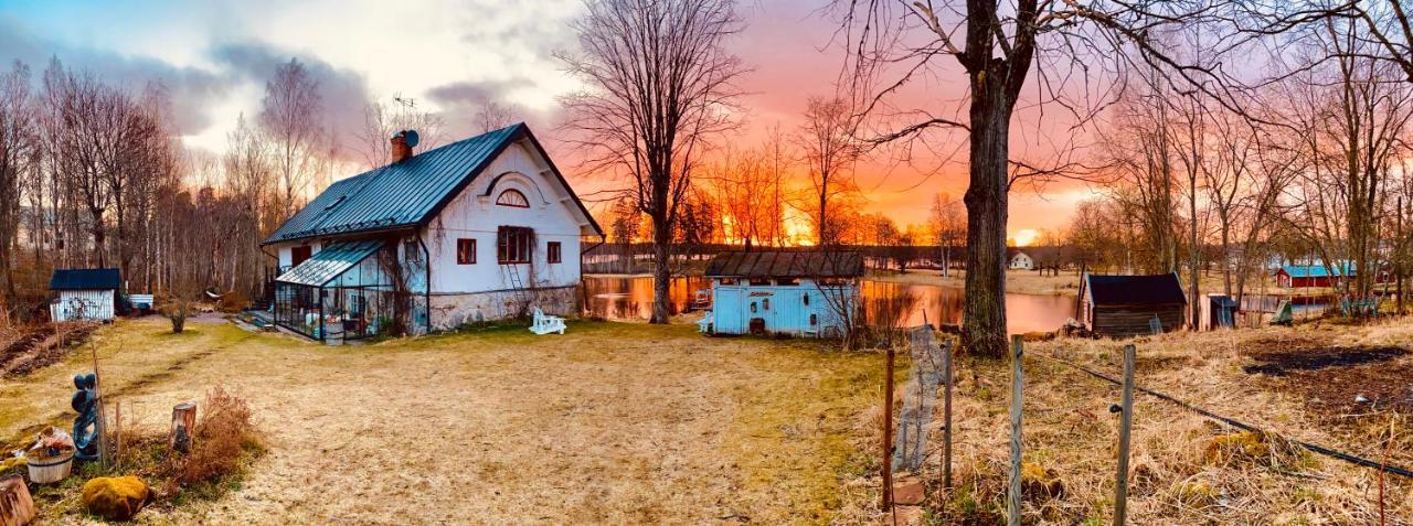 Romantic Spa Villa With Fireplace By The Lake Stjarnsund Dış mekan fotoğraf